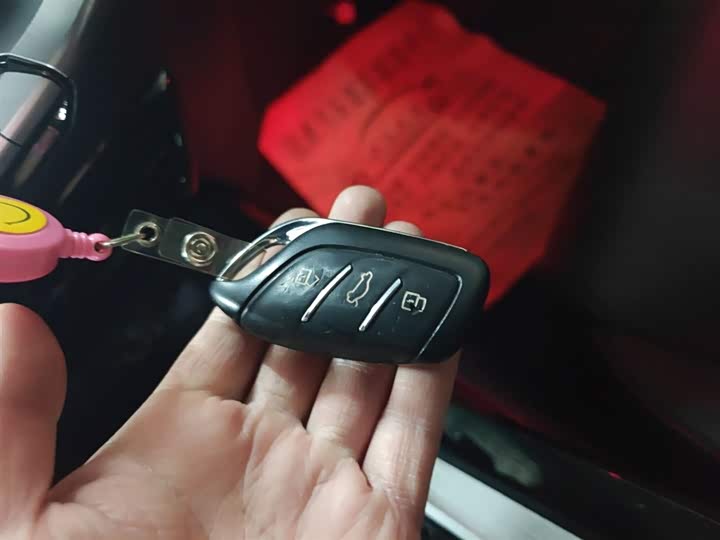 Фото 9 - MG Motor 5