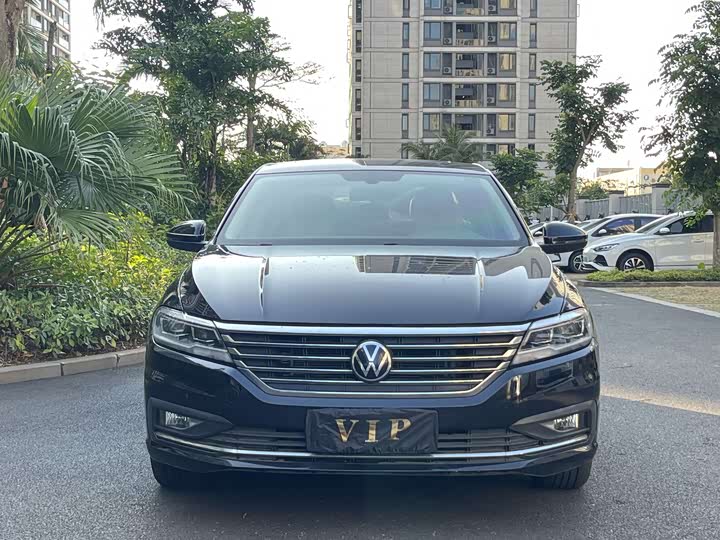 Фото 2 - Volkswagen Lavida