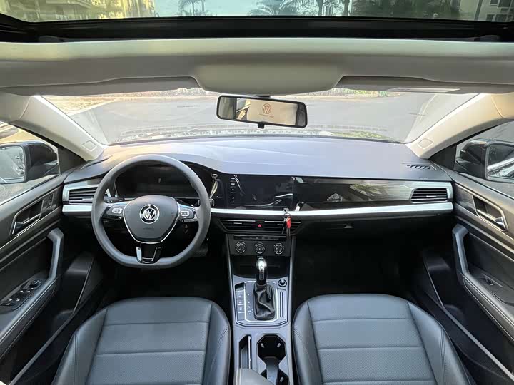 Фото 4 - Volkswagen Lavida