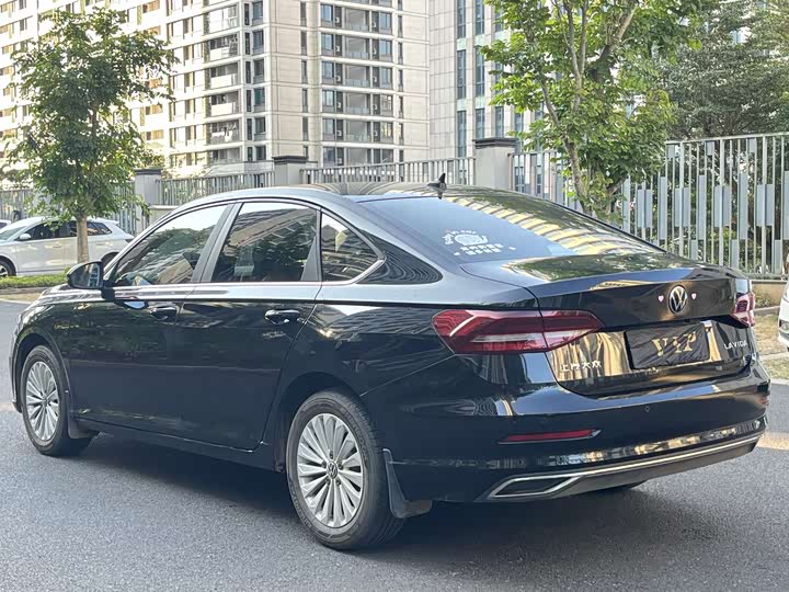 Фото 9 - Volkswagen Lavida