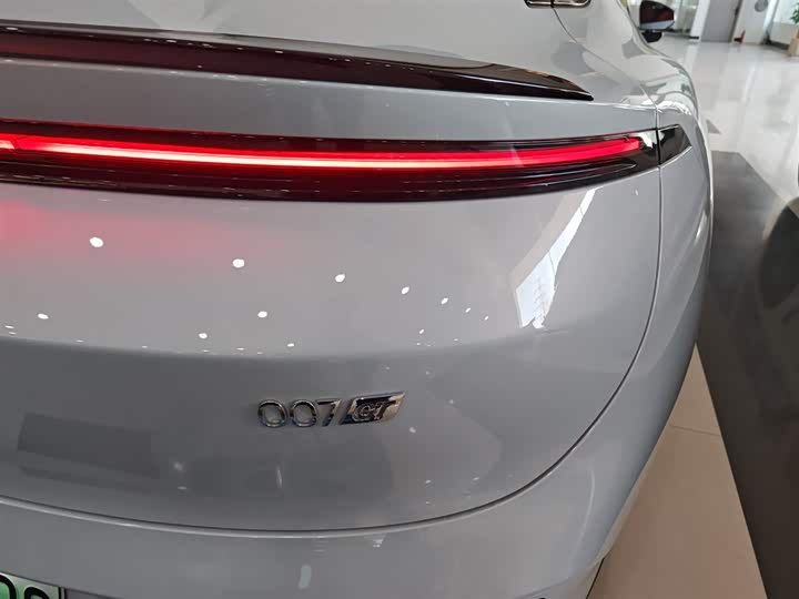 Фото 8 - Zeekr 007 GT