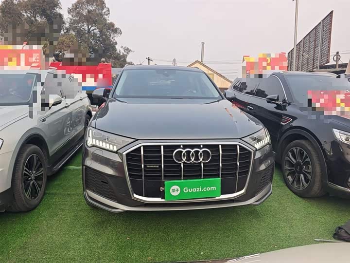 Фото 3 - Audi Q7