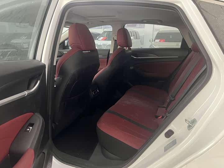 Фото 9 - Changan Eado Plus