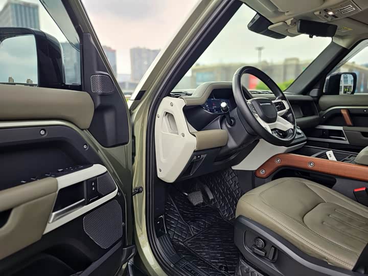 Фото 7 - Land Rover Defender