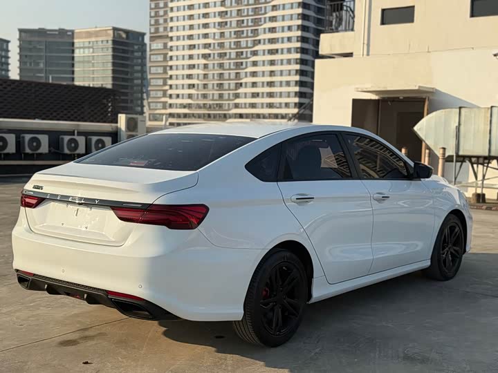 Фото 5 - Geely Binrui