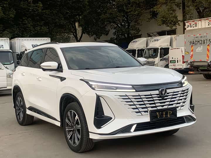 Фото 3 - Changan CS75 Plus