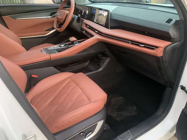 Фото 8 - Changan CS75 Plus