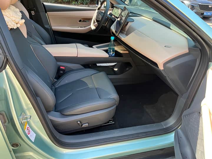 Фото 6 - Changan Deepal SL03