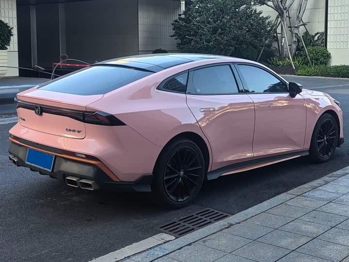 Фото 7 - Changan UNI-V