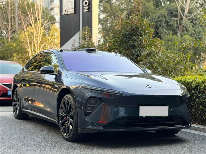 Фото 1 - Nio ET7