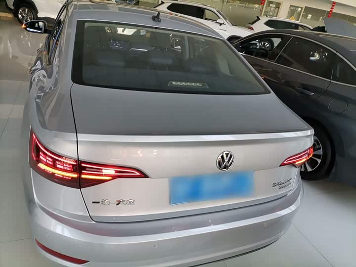 Фото 6 - Volkswagen Sagitar L