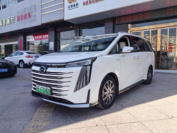 Фото 1 - GAC Trumpchi E9