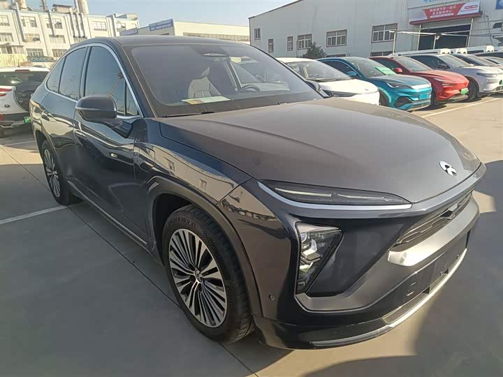 Фото 4 - Nio EC6