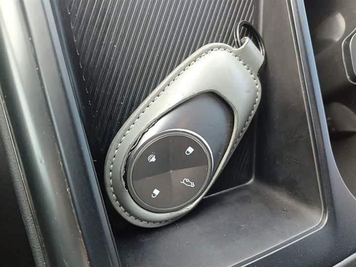 Фото 9 - Nio EC6