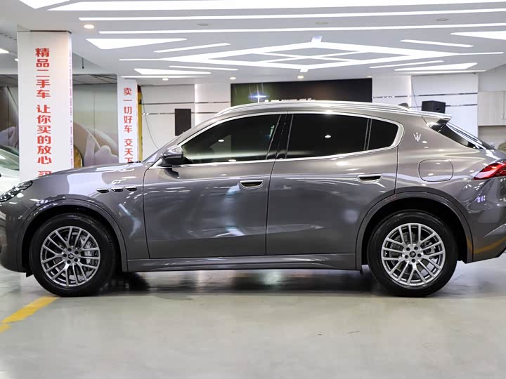 Фото 3 - Maserati Grecale