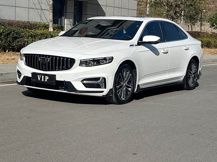 Фото 1 - Geely Preface