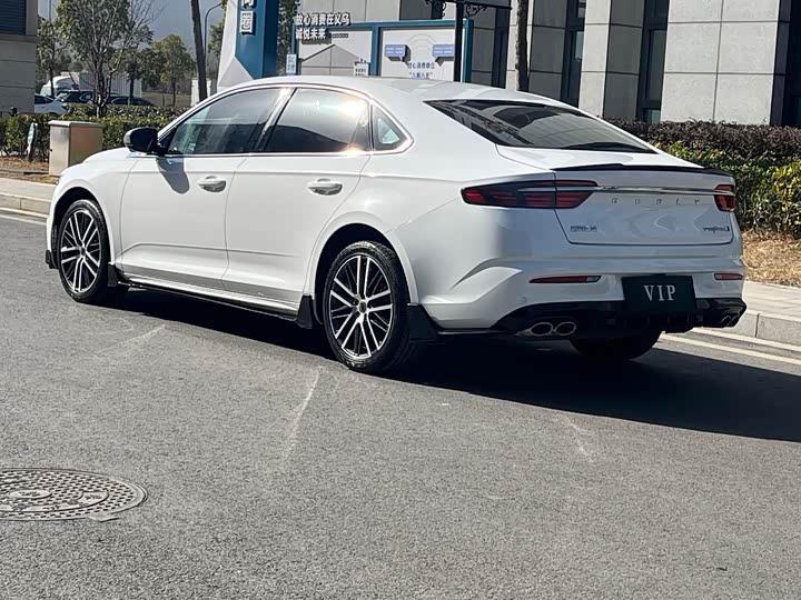 Фото 5 - Geely Preface