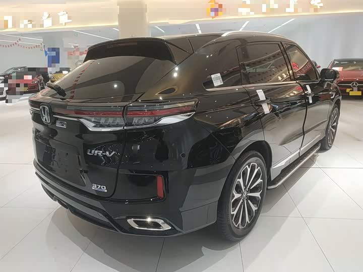 Фото 7 - Honda UR-V