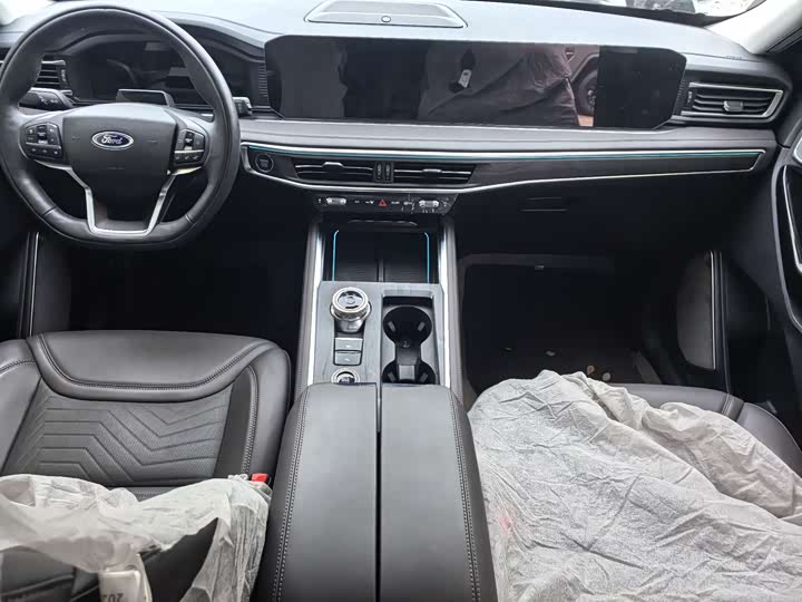 Фото 7 - Ford Explorer