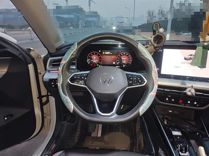 Фото 3 - Volkswagen Lamando L