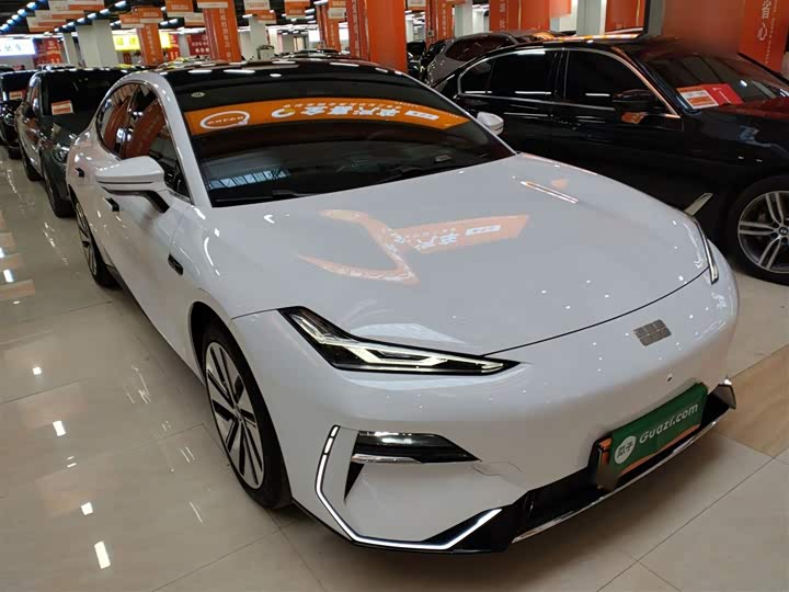 Фото 4 - Geely Galaxy E8