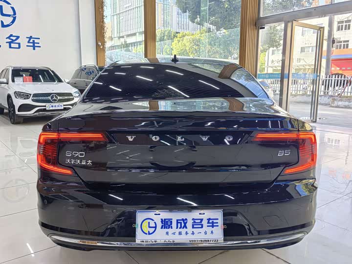 Фото 7 - Volvo S90