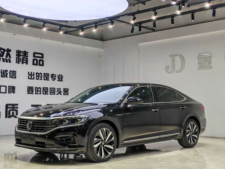 Фото 1 - Volkswagen Passat