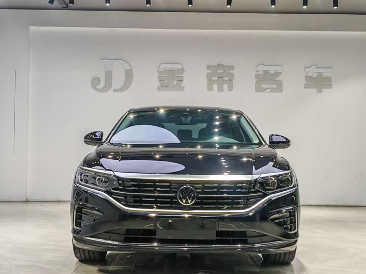 Фото 2 - Volkswagen Passat