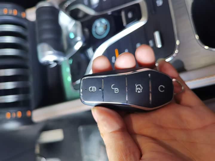 Фото 9 - BYD Yuan Plus