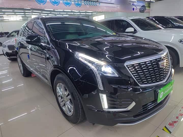 Фото 4 - Cadillac XT5