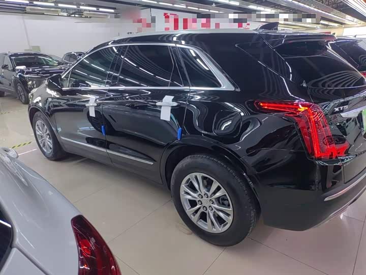 Фото 5 - Cadillac XT5