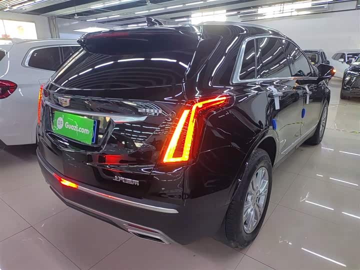 Фото 7 - Cadillac XT5