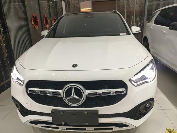 Фото 3 - Mercedes-Benz GLA-Class