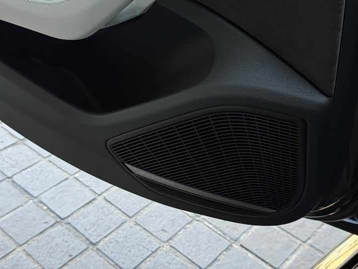 Фото 9 - Audi RS 4