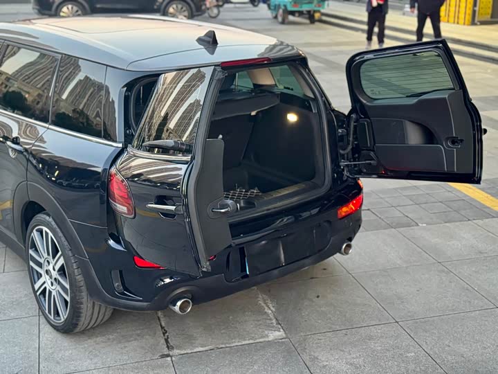 Фото 8 - Mini Clubman