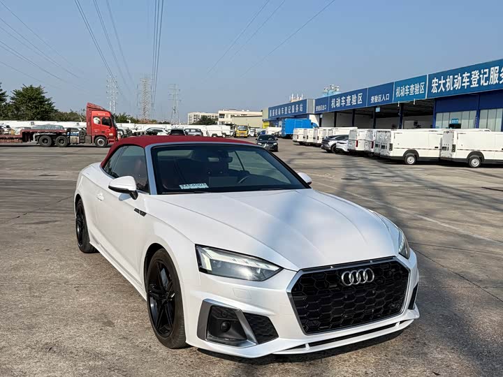 Фото 2 - Audi A5