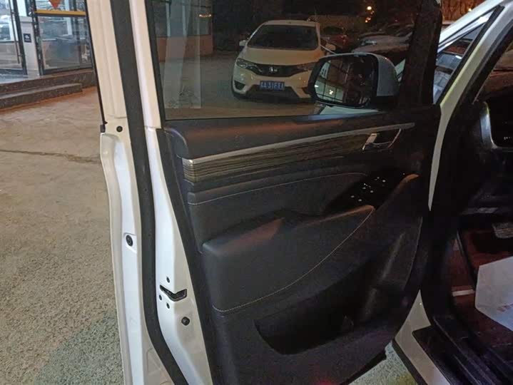 Фото 7 - GAC Trumpchi M8