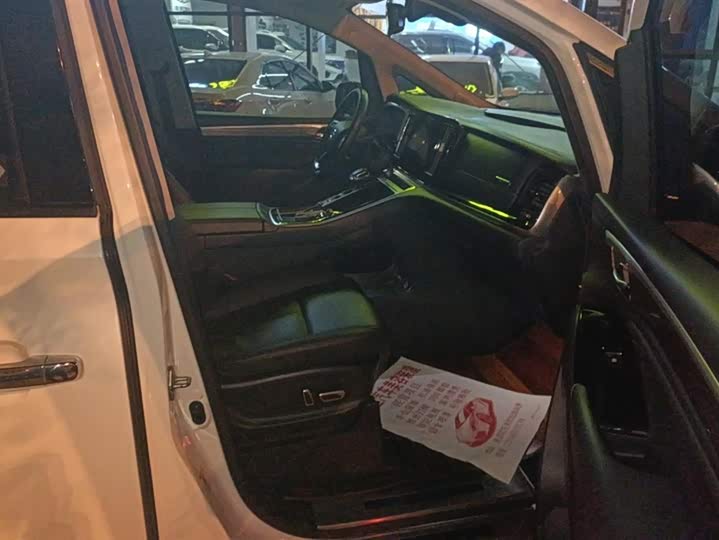 Фото 8 - GAC Trumpchi M8