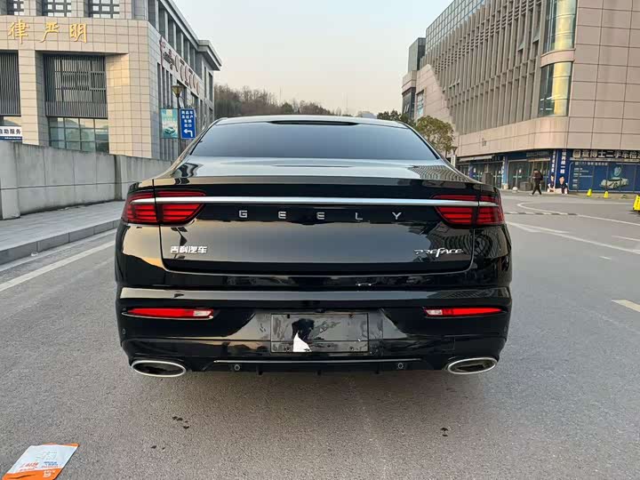 Фото 9 - Geely Preface