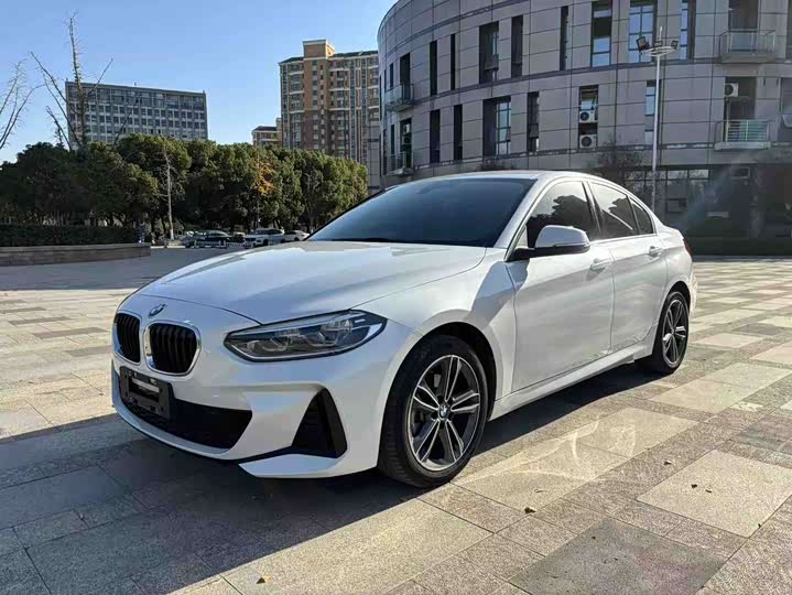 Фото 1 - BMW 1 Series