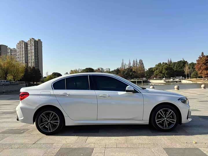 Фото 6 - BMW 1 Series