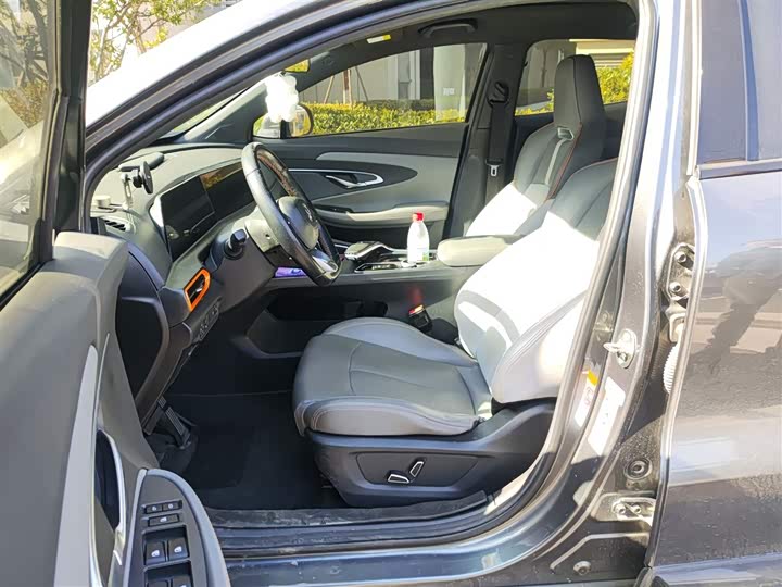 Фото 8 - Changan UNI-T