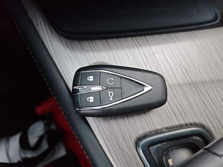 Фото 9 - Changan X7 Plus