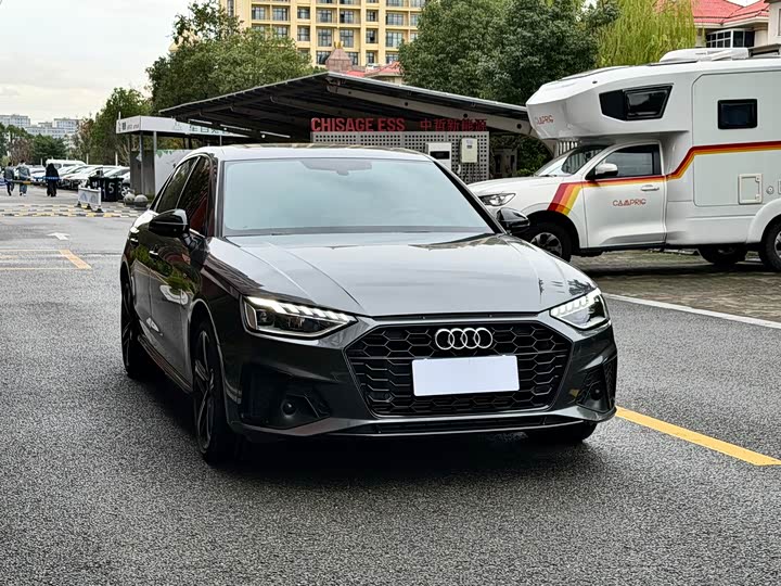 Фото 3 - Audi A4L