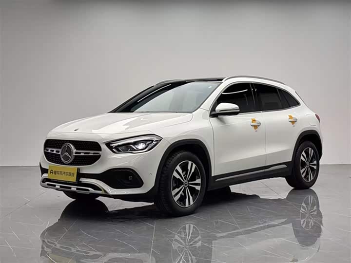 Фото 2 - Mercedes-Benz GLA-Class