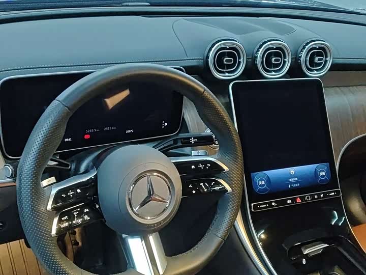 Фото 6 - Mercedes-Benz GLC-Class