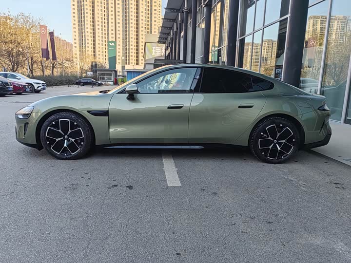 Фото 4 - Xiaomi SU7