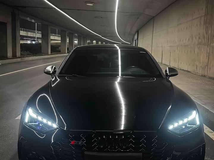 Фото 2 - Audi RS 5