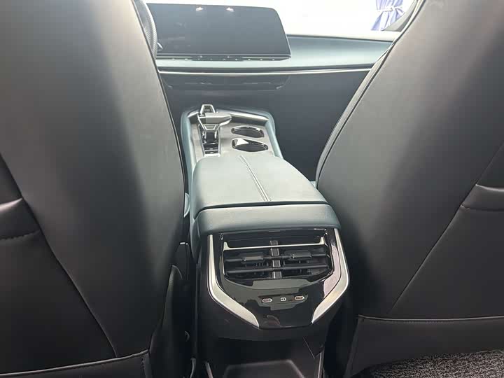 Фото 6 - MG Motor 7