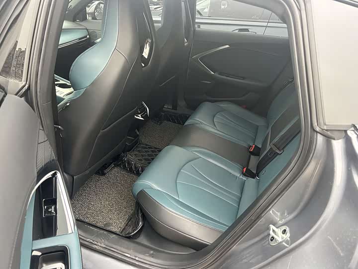 Фото 8 - MG Motor 7